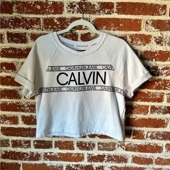 Calvin Klein Jeans Short Sleeve Cropped Sweatshirt - Picture 4 of 8